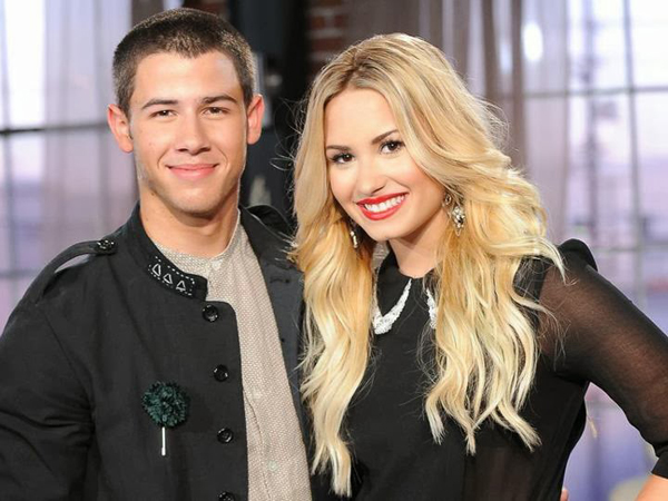 Rekaman Bareng, Demi Lovato dan Nick Jonas akan Bentuk Band Baru?